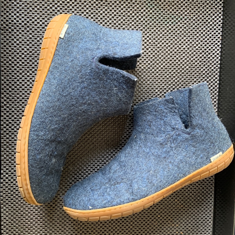 Glerups wool boot slippers